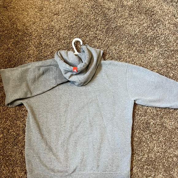 22 Fresh Hoodie - Picture 3 of 3